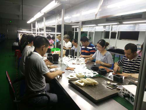 全力以赴，共渡難關